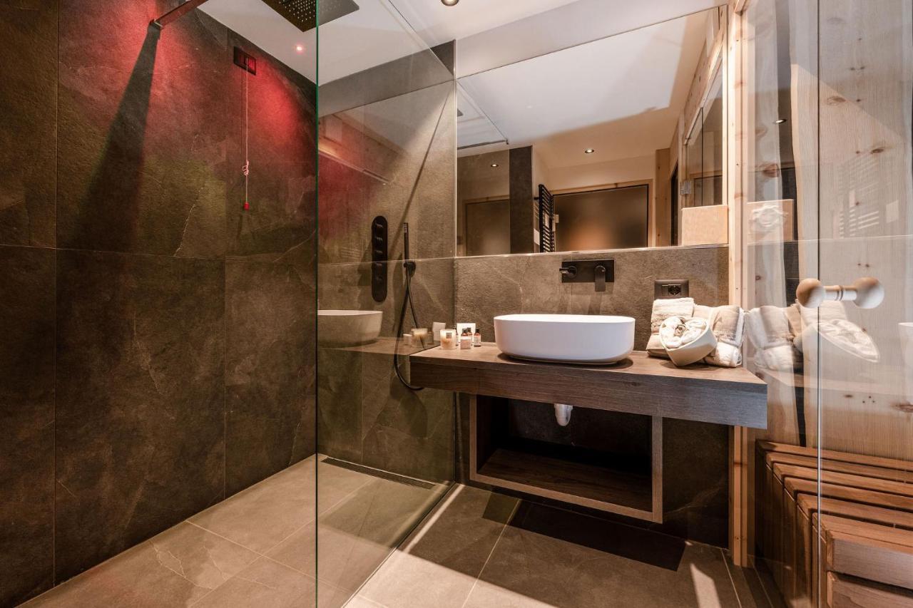 Nidaris - Luxury Private Spa Suites Male Luaran gambar