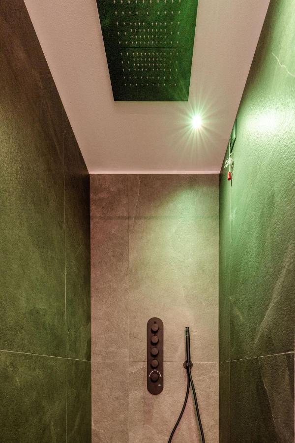 Nidaris - Luxury Private Spa Suites Male Luaran gambar