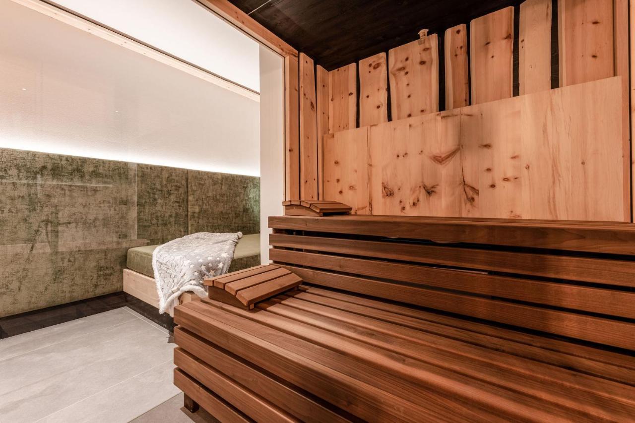 Nidaris - Luxury Private Spa Suites Male Luaran gambar